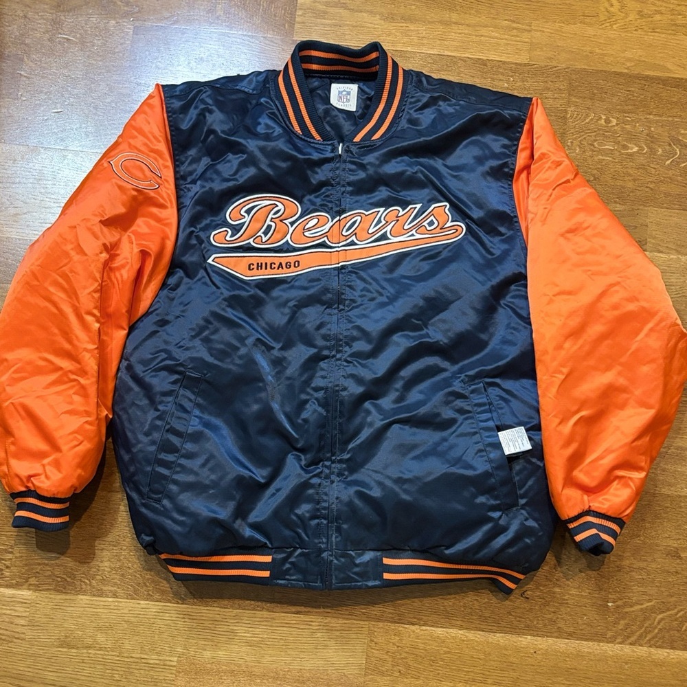 Vintage NFL Chicago Bears Reversible Satin Jacket – Reebok (Men’s L)